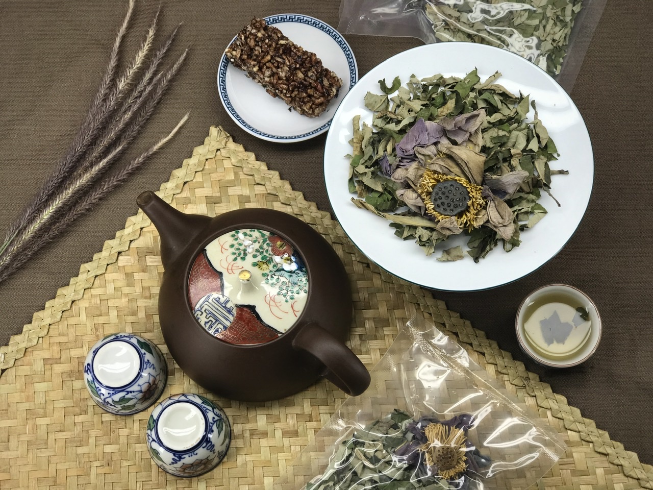 Uống trà có tác dụng gì?